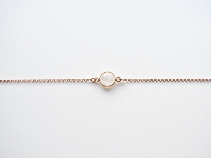 Delicate Dots: Mondstein Armband | vergoldet, rosévergoldet, silber