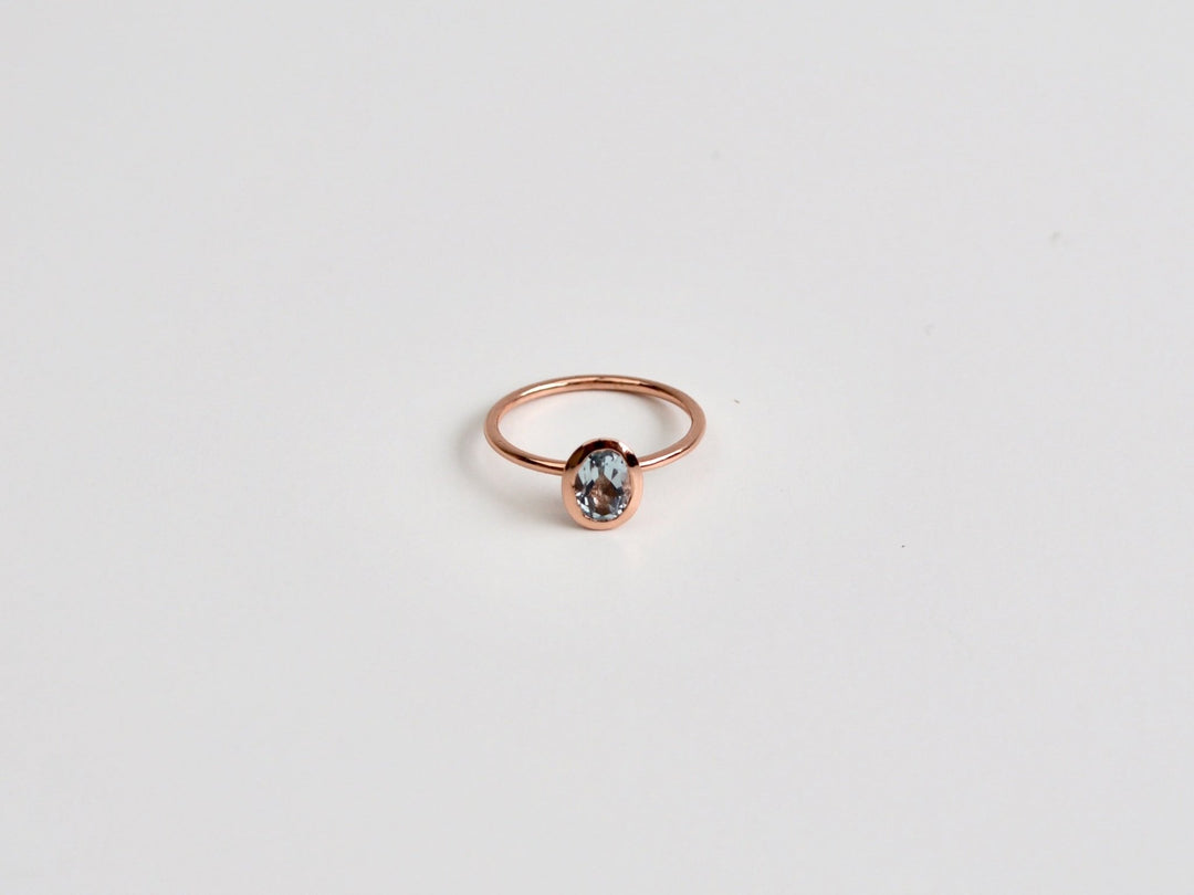 Oval Gems: Blauer Topas Ring | vergoldet, rosévergoldet, silber