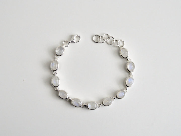 Oval Gems: Statement Armband Mondstein poliert | silber